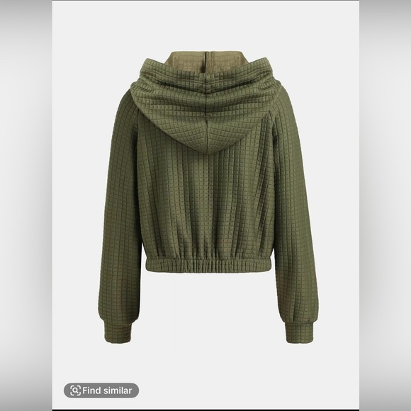 😎 Army Green Quilted Hoodie - Picture 2 of 14